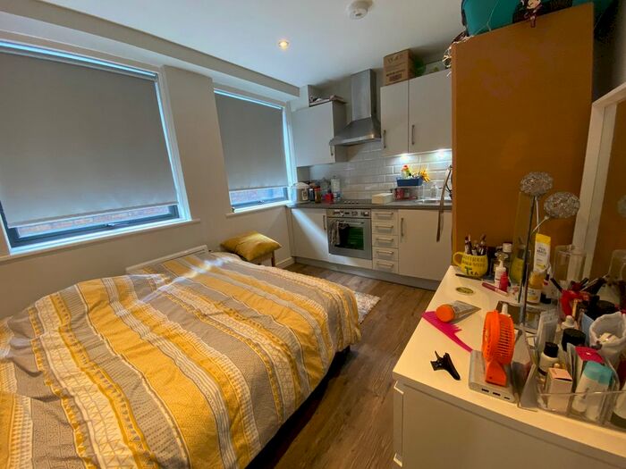 Studio To Rent In Junction Road, Harrow, HA1