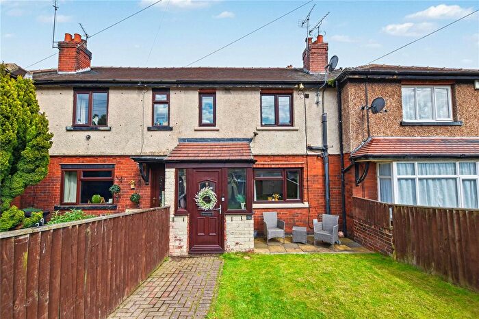 3 Bedroom Town House For Sale In Springfield Lane, Morley, Leeds, West Yorkshire, LS27