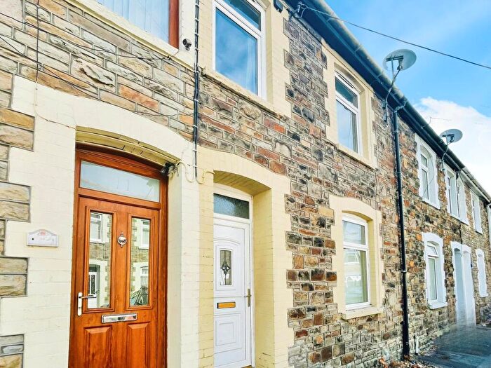 3 Bedroom Terraced House To Rent In Lancaster Street, NP13