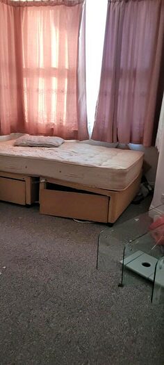 Studio To Rent In Seaforth Road, Westcliff-On-Sea, Essex, SS0