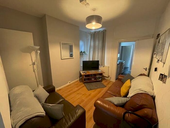 3 Bedroom Terraced House To Rent In George Road, Selly Oak, Birmingham, B29