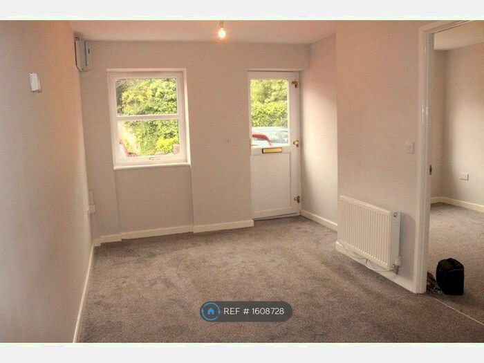 1 Bedroom Flat To Rent In Handel House, Cannock, WS11