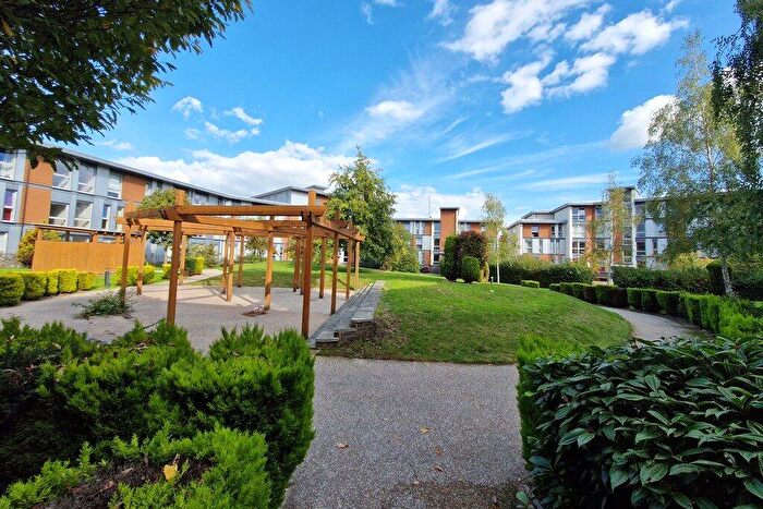 2 Bedroom Apartment To Rent In Commonwealth Drive, Three Bridges, Crawley, West Sussex, RH10
