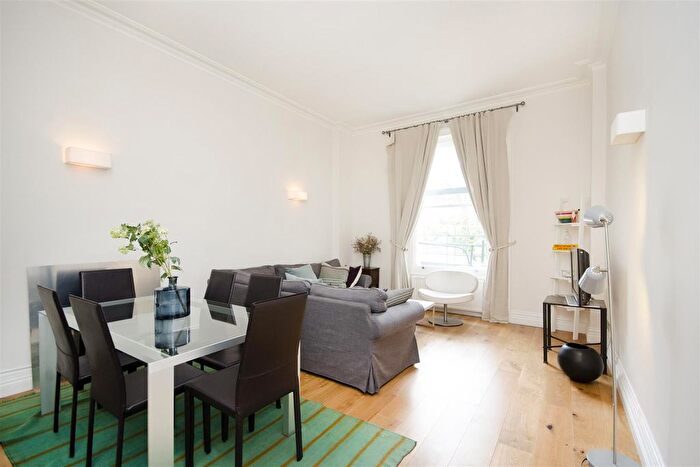 2 Bedroom Flat To Rent In Cornwall Gardens, South Kensington, London, SW7