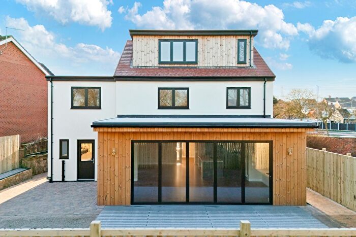 4 Bedroom Detached House For Sale In Snydale Rd, Normanton, WF6