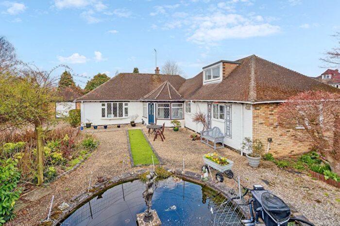 4 Bedroom Bungalow For Sale In Mayflower Way, Farnham Common, SL2