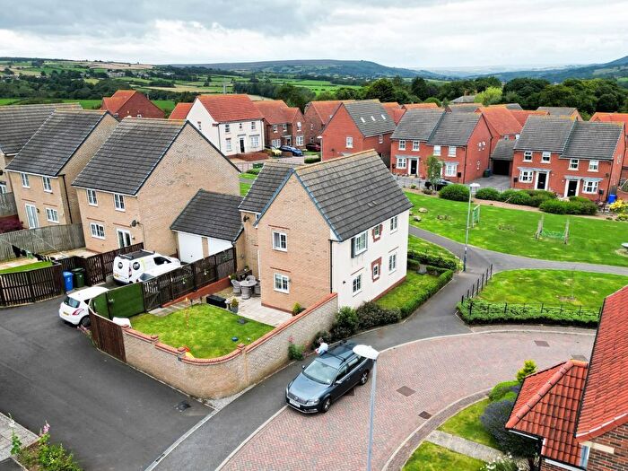 4 Bedroom Detached House For Sale In Nightingale Drive, Whitby, YO22