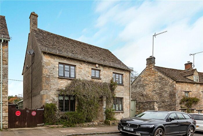 4 Bedroom Detached House For Sale In Guildenford, Burford, Oxfordshire, OX18