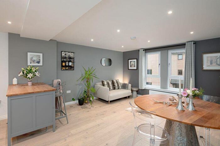3 Bedroom Flat For Sale In A/Flat, Mill Lane, Leith, Edinburgh, EH6