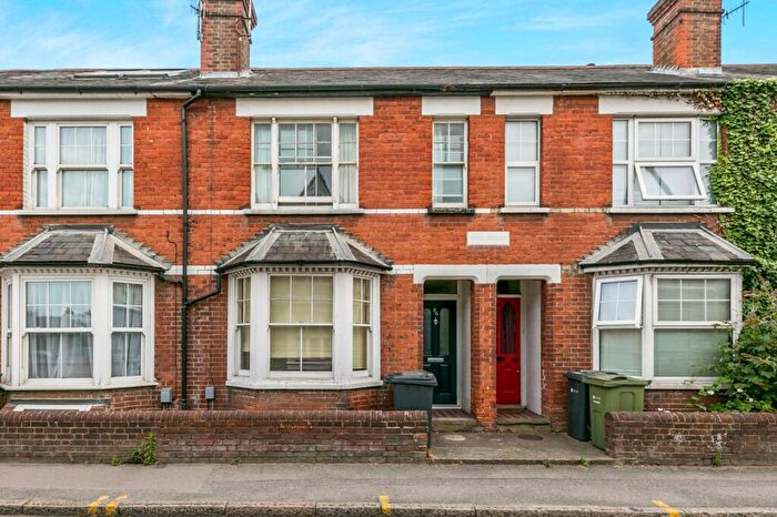 2 Bedroom House To Rent In Stoke Road, Guildford, GU1