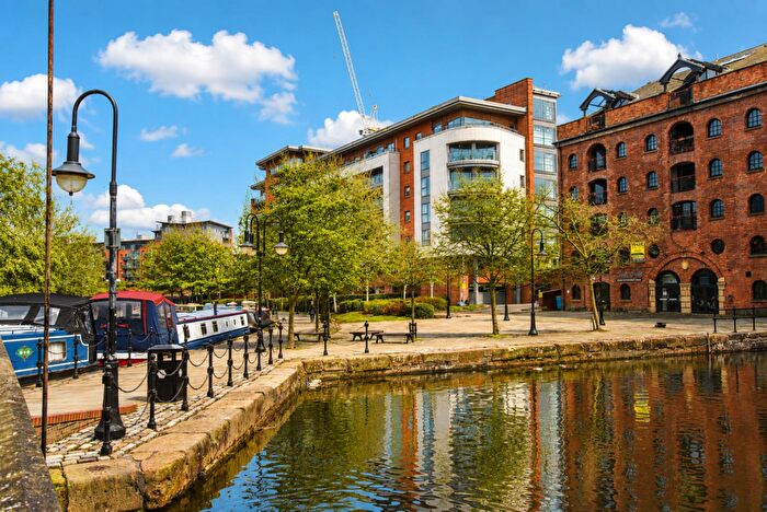 2 Bedroom Apartment For Sale In Castlegate, Castlefield, M15