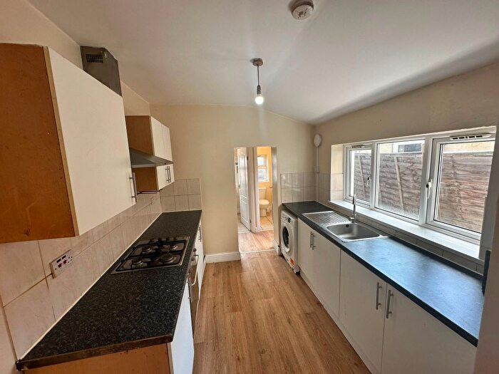 3 Bedroom Semi Detached House To Rent In Haig Road East, London, E13