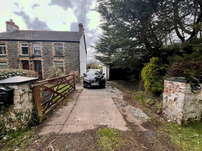 3 Bedroom Cottage For Sale In Maesybont, Llanelli, SA14