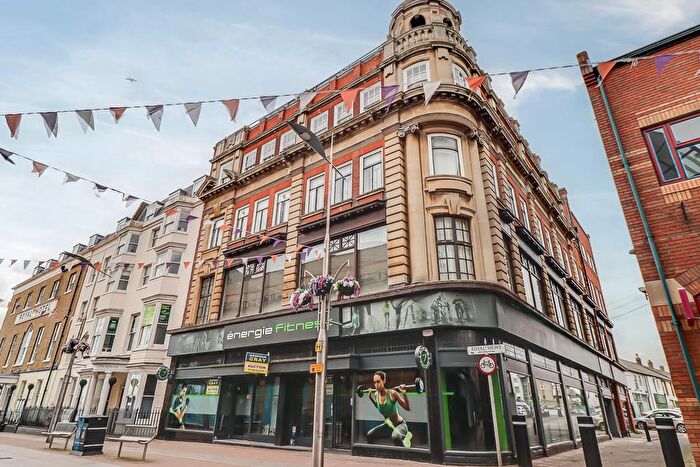 2 Bedroom Flat For Sale In Royal Mews, Southend-on-Sea, SS1