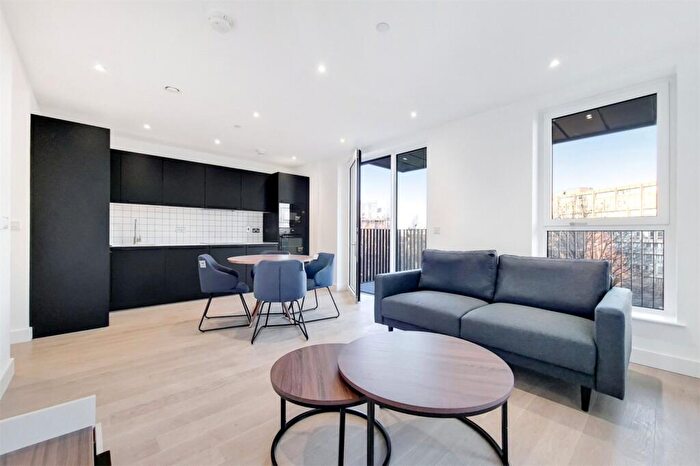 1 Bedroom Apartment To Rent In Escapade Place, London, E14
