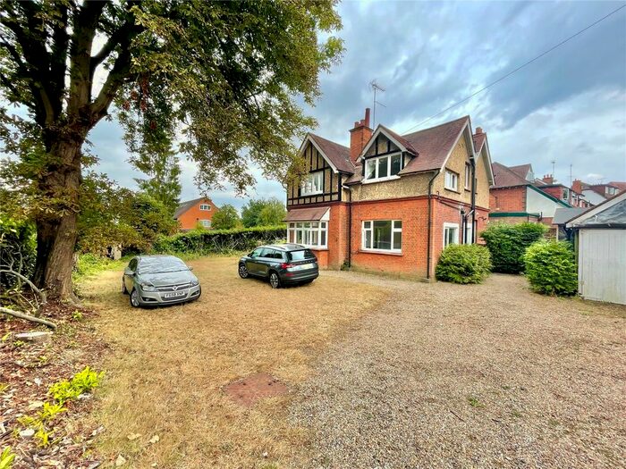 2 Bedroom Maisonette To Rent In Christchurch Crescent, Radlett, Hertfordshire, WD7