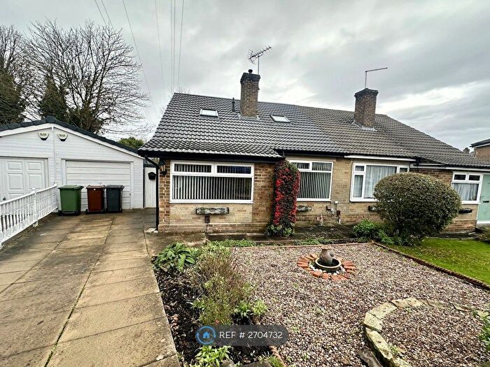 5 Bedroom Semi Detached House To Rent In Meadow Park Drive, Stanningley, Pudsey, LS28