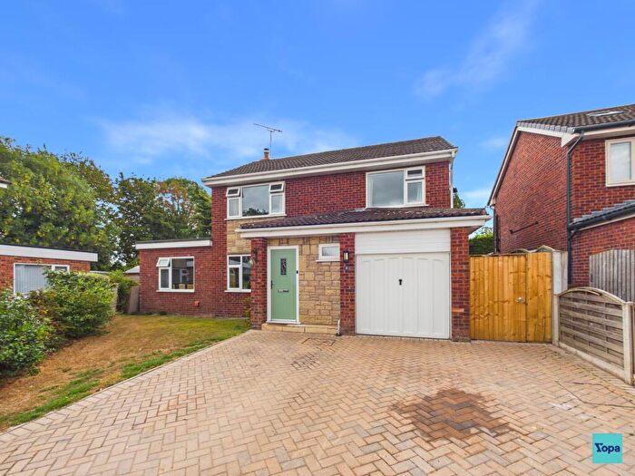 4 Bedroom Detached House For Sale In Gemmull Close, Crewe, CW3