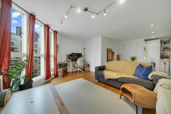 2 Bedroom Flat To Rent In Water Gardens Square, London, SE16