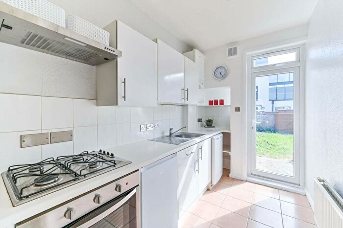 2 Bedroom Terraced House To Rent In Cowper Avenue, Sutton, SM1