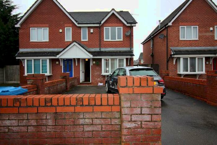 3 Bedroom Semi-Detached House To Rent In Stout Street, Leigh, WN7