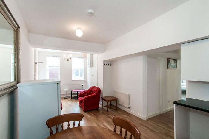 2 Bedroom Apartment To Rent In St Michaels Road, Bournemouth, BH2
