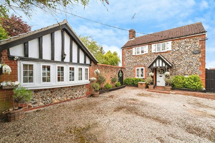 2 Bedroom Cottage For Sale In Station Road, Little Fransham, Dereham, NR19