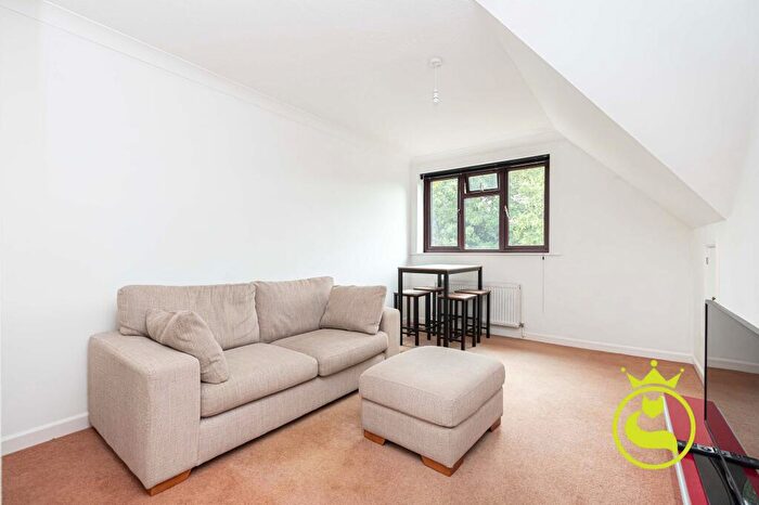 3 Bedroom Apartment For Sale In Three Bedrooms- Penn Hill Avenue, Penn Hill, Poole, BH14