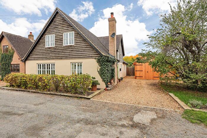 4 Bedroom Property For Sale In The Fen, Fenstanton, PE28