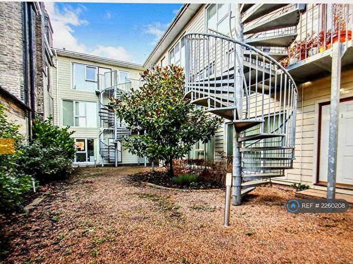 1 Bedroom Flat To Rent In Trafalgar Street, Cambridge, CB4