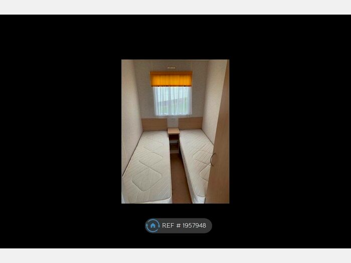 2 Bedroom Mobile/park Home To Rent In Plaistow Road, Godalming, GU8