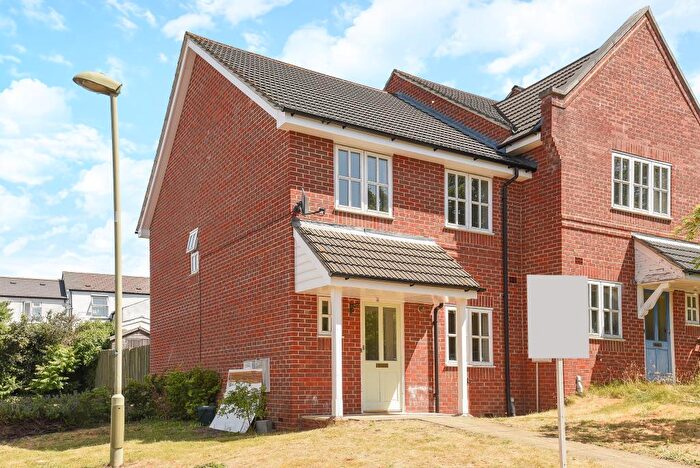 3 Bedroom End Of Terrace House To Rent In St Christopher`s Place, East Oxford, OX4