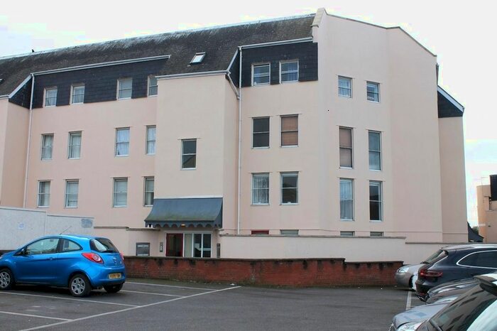 1 Bedroom Flat To Rent In High Street, Cheltenham, GL52