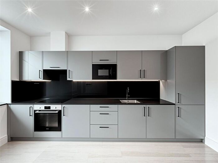 1 Bedroom Flat To Rent In Rye Close, Fleet, Hampshire, GU51