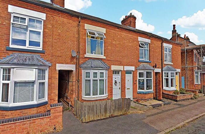 2 Bedroom Terraced House For Sale In Harcourt Road, Wigston, LE18