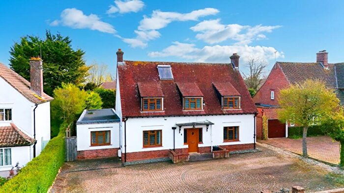 4 Bedroom Detached House For Sale In Hamilton Road, Newmarket, CB8