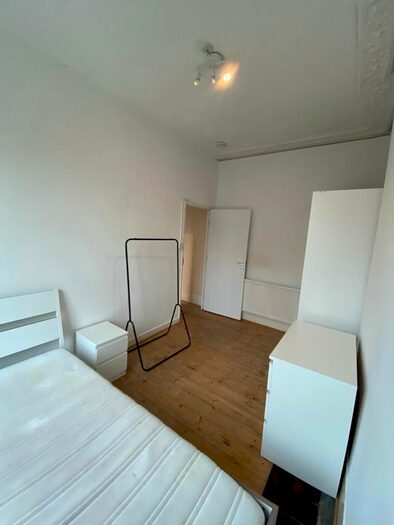 3 Bedroom Flat To Rent In Junction Road, Islington, N19