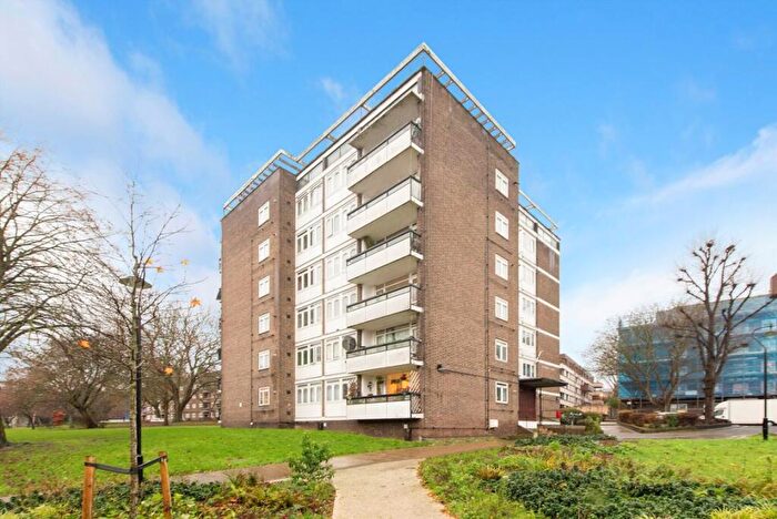 2 Bedroom Flat For Sale In Maitland Park Road, Kentish Town, NW3