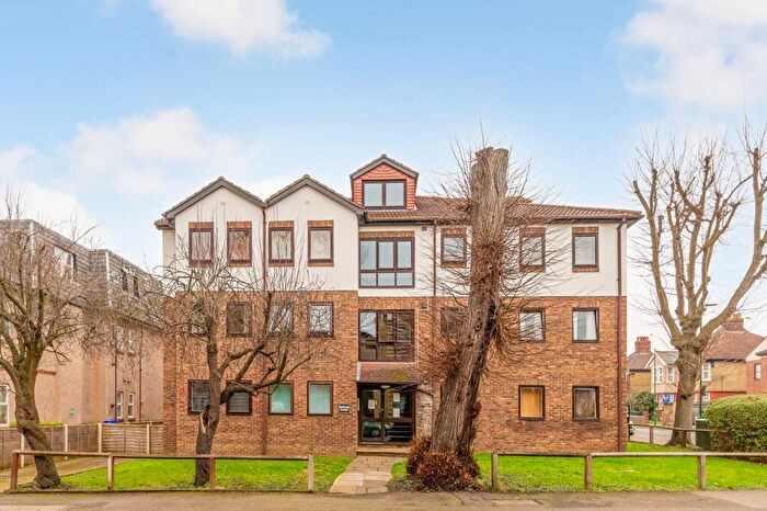 Studio To Rent In Burnell Road, Sutton, SM1