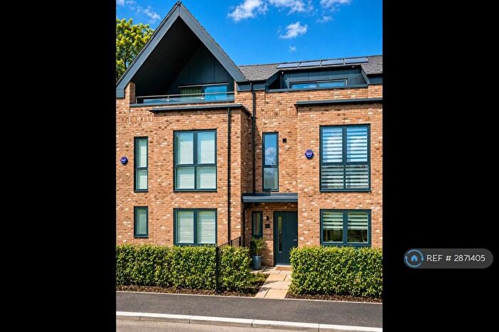 4 Bedroom Terraced House To Rent In Headmaster Way, Macclesfield, SK10