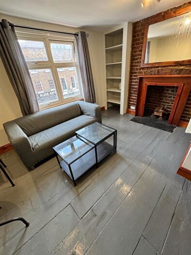 1 Bedroom Flat To Rent In Parkway, London, NW1