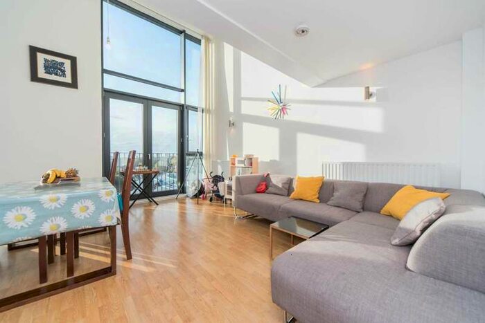 2 Bedroom Flat To Rent In Issognis House, London, W3