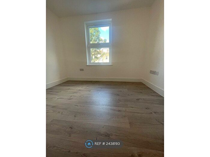 Studio To Rent In Lordship Lane, London, N22