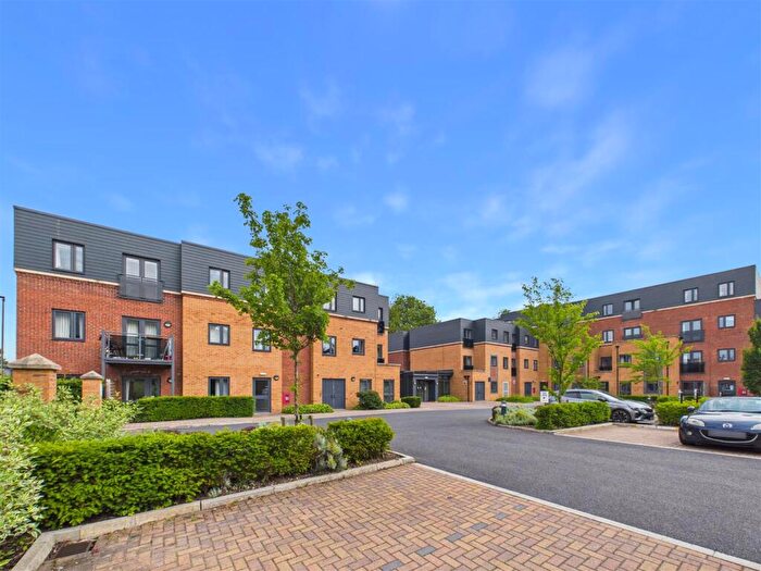 2 Bedroom Apartment For Sale In Field Close, Cottingham, HU16