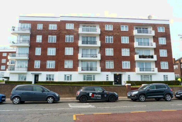 4 Bedroom Ground Flat To Rent In Nevilles Court, Dollis Hill Lane, London, NW2
