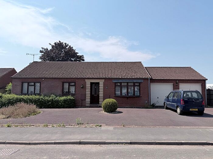2 Bedroom Detached Bungalow For Sale In Leyland Road, Bulkington, CV12