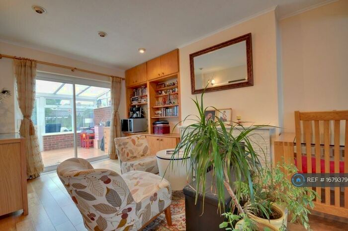 3 Bedroom Terraced House To Rent In Kings Road, Harrow, HA2