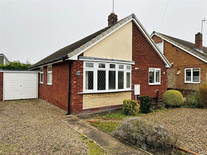 3 Bedroom Semi-Detached Bungalow For Sale In Station Road, Gilberdyke, Brough, HU15