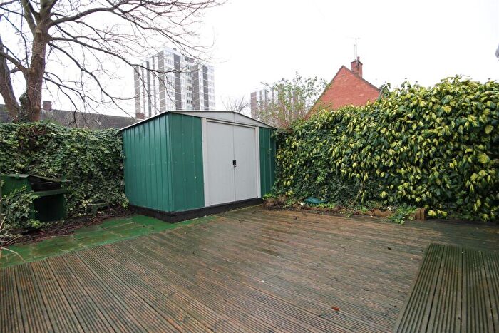 2 Bedroom Flat To Rent In Beadnell Place, Shieldfield, NE2