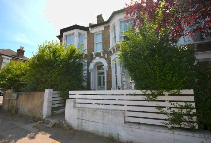 3 Bedroom Terraced House To Rent In Mount Pleasant Road Hither Green, SE13